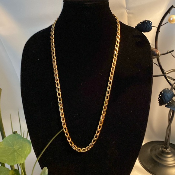 Jewelry - ❤️✨Vintage Golden and red rhinestone Necklace✨❤️